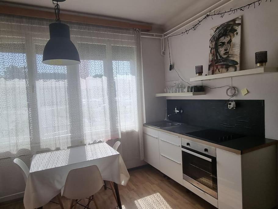Cosy 2 With Nice Vibe, For Up To 4
